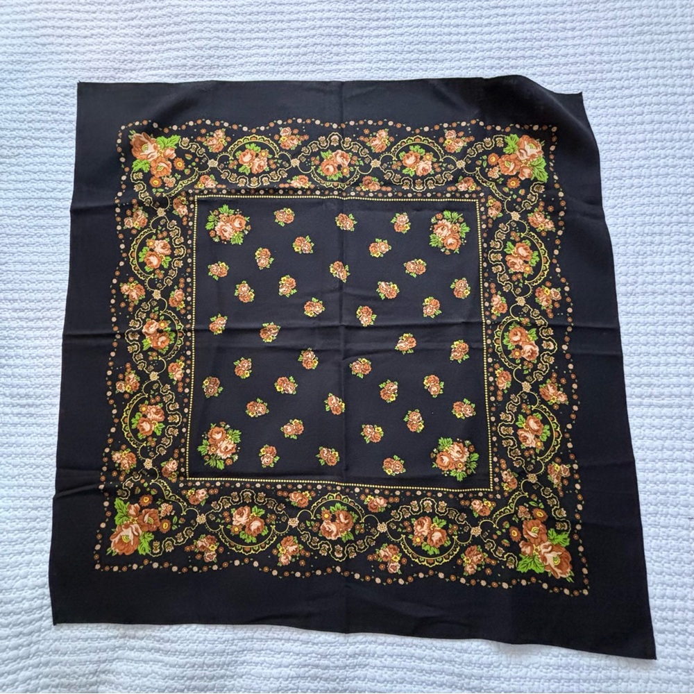 2 Laine Vintage 100% Wool Scarves Swiss and Japanese made